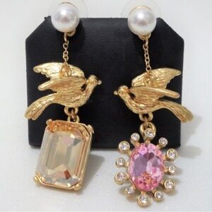Oscar De La Renta RUNWAY Gold Dove
Mismatched Gem Earrings